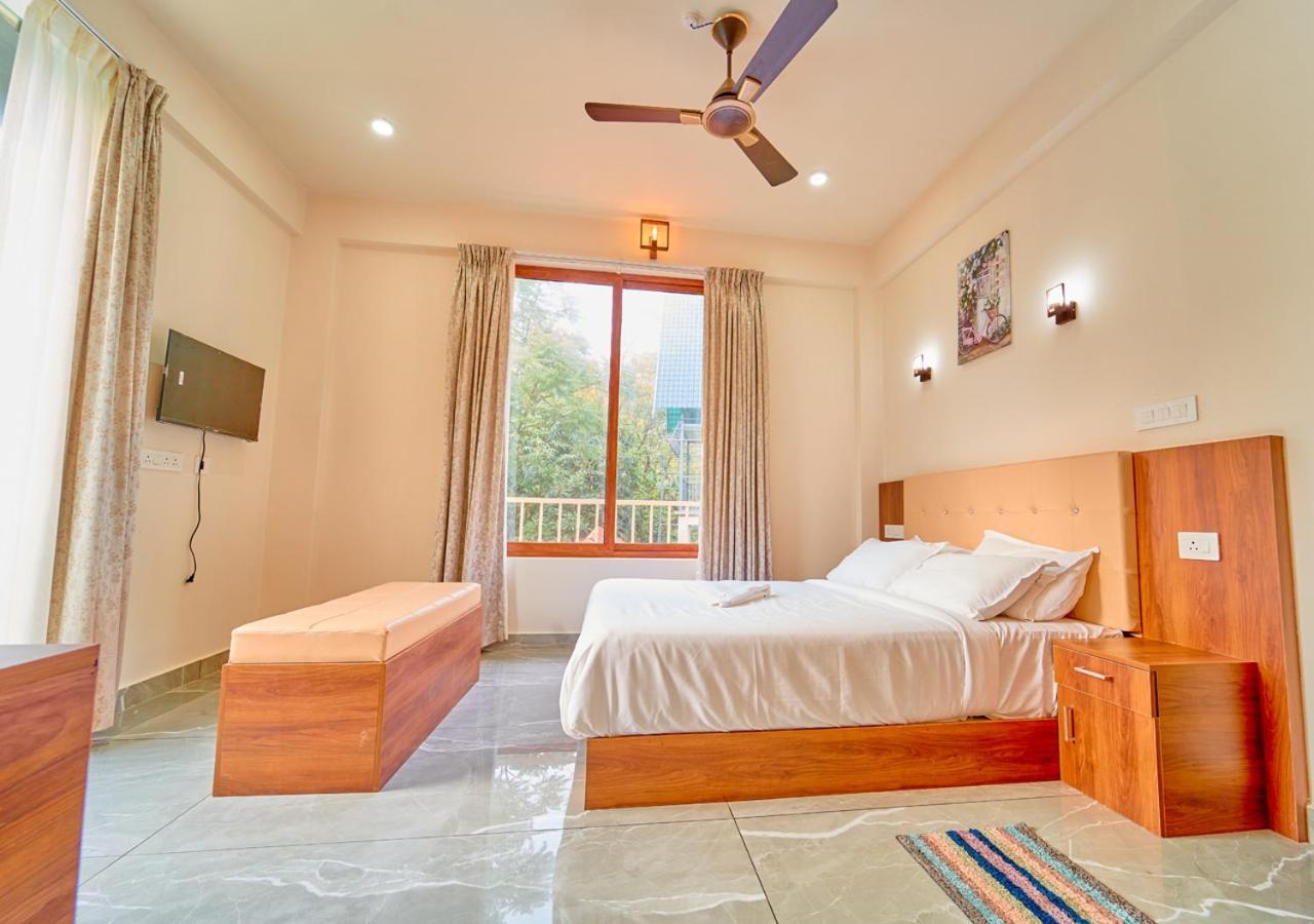 Glen Castle Vagamon Pool Resort By Voye Homes Extérieur photo