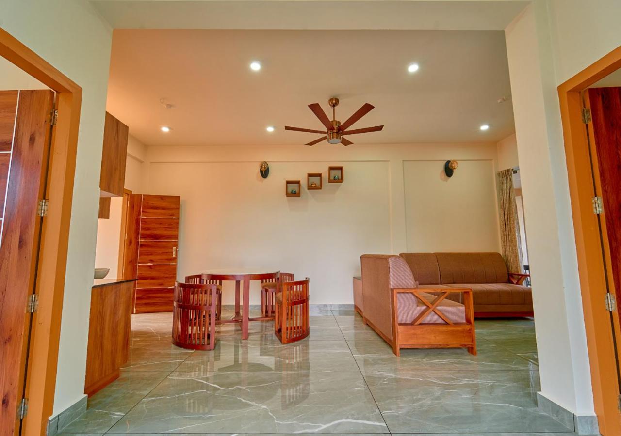 Glen Castle Vagamon Pool Resort By Voye Homes Extérieur photo