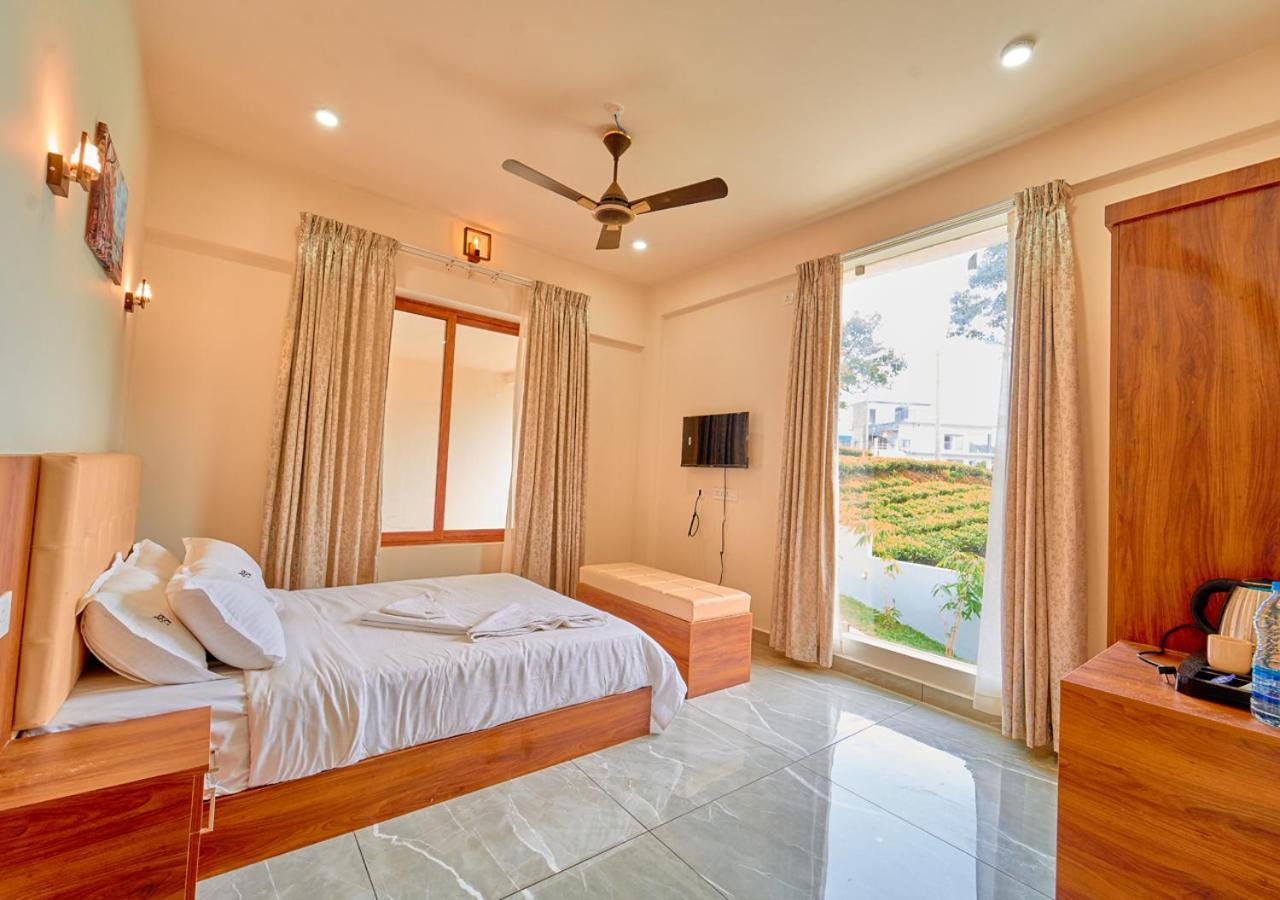Glen Castle Vagamon Pool Resort By Voye Homes Extérieur photo